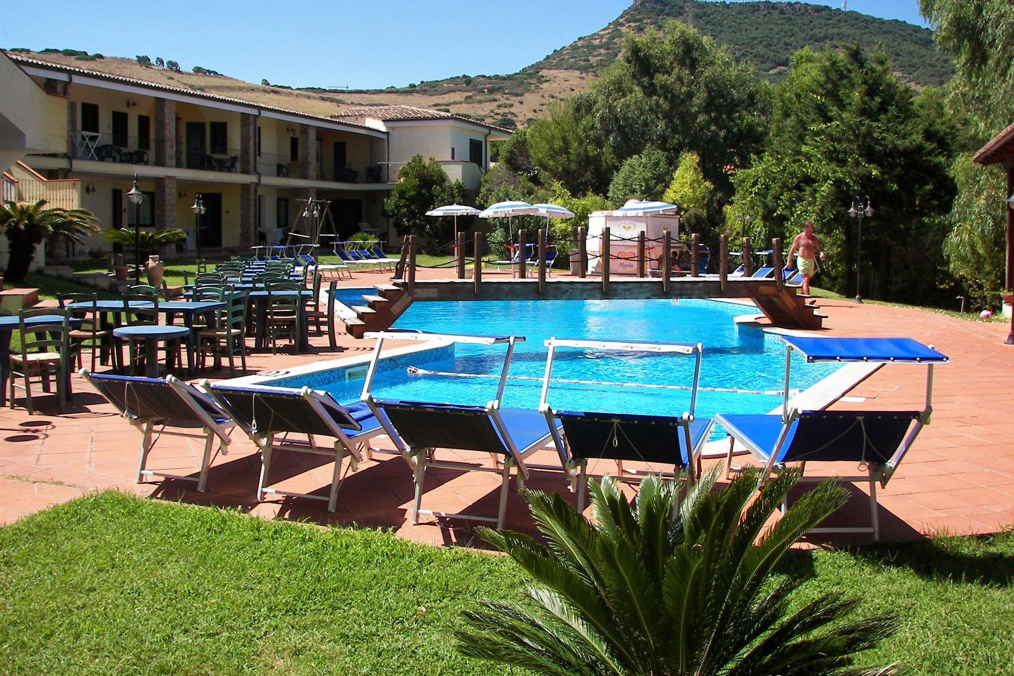 Hotel La Ciaccia Valledoria  Buitenkant foto